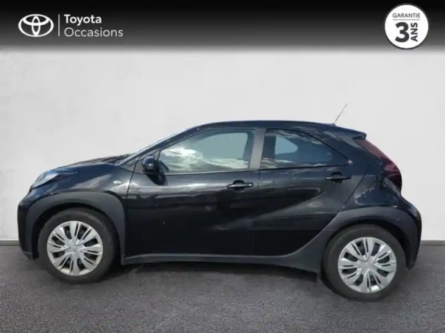 Toyota Aygo x 1.0 vvt-i 72ch dynamic s-cvt my24 — photo 3