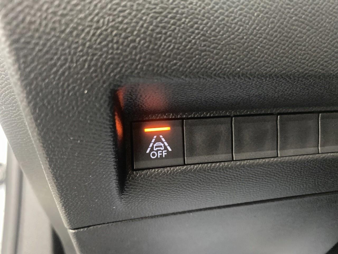 Peugeot 2008 puretech 130 s&s eat8 gt — photo 19
