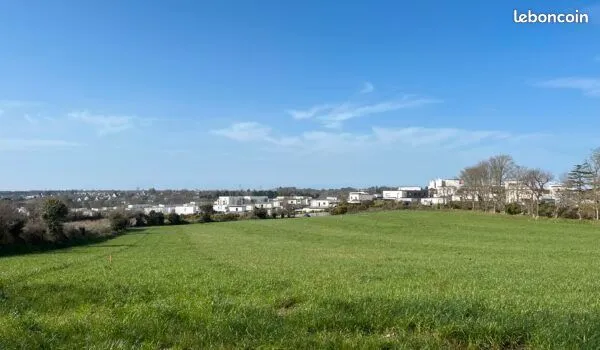 Terrain 1400 m² Montagnieu