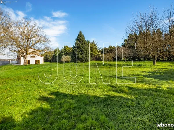 Propriété 5 pièces 337 m²