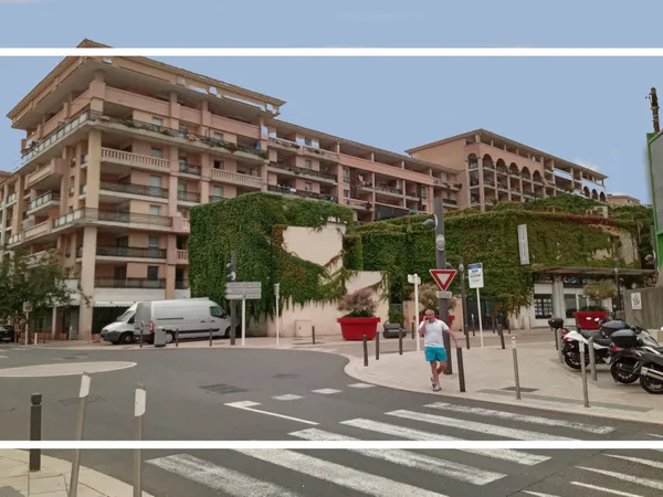 PARKING SOUS SOL 12,5 M² : CANNES BEACH