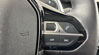 Peugeot 208 1.2 Hybrid 100ch Allure e-DCS6 — photo 25