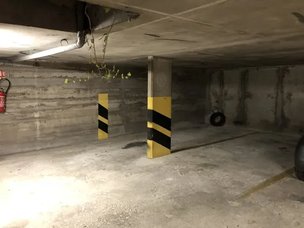 Loue parking à Boulogne - 12m²