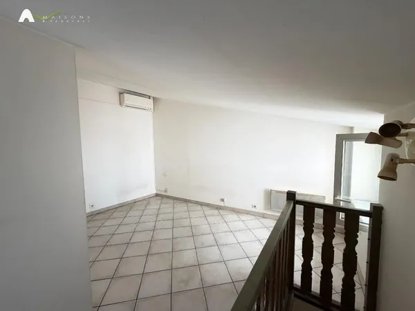 Bien immobilier de rendement Vente La Tour-d'Aigues  90m² 169000€