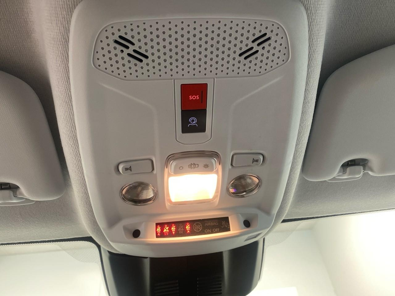 Peugeot 208 hybrid 110 ch e-dcs6 allure — photo 16