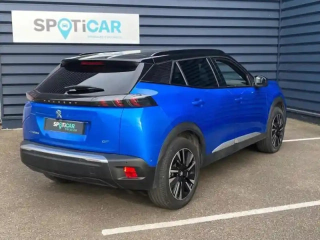 Peugeot 2008 e- 136ch gt — photo 3