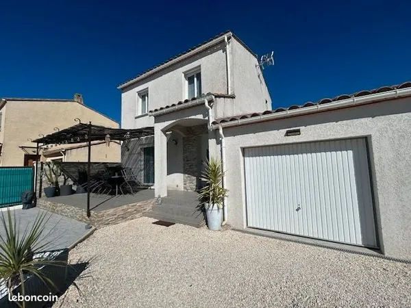 MAISON A ST GENIES DE MALGOIRES - 4 PIECES - 329 000 - 80 m2 - 400 m2
