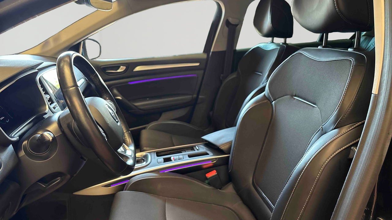Renault Mégane IV Estate E-TECH Plug-In Hybride 160 — photo 11