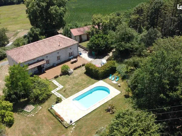 Maison 5 pièces 180 m²