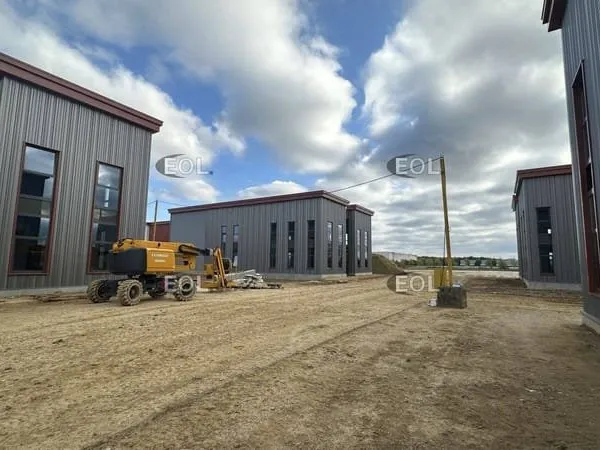 Local d'activité 954 m²