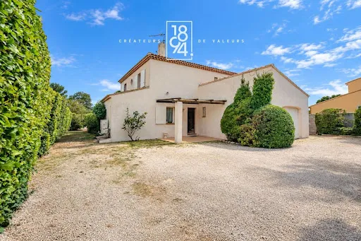 Maison 5 pièces 140 m²