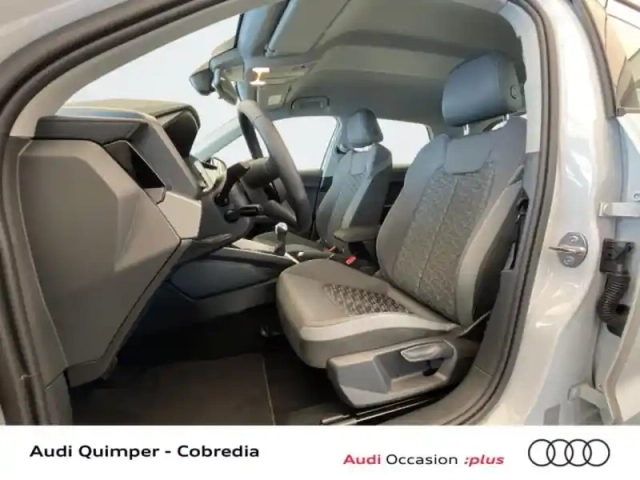 Audi A1 sportback 25 tfsi 95ch design s tronic 7 — photo 7