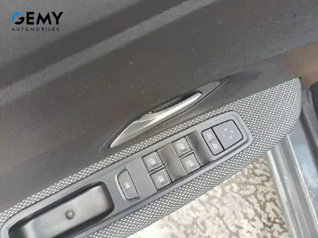 Dacia Sandero eco-g 100 — photo 12
