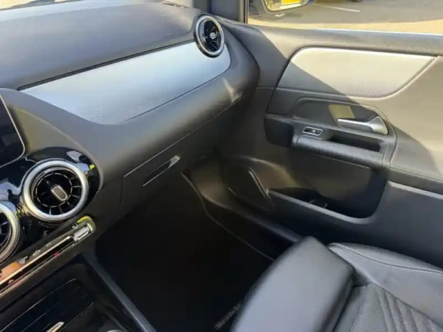 Mercedes Classe B 180 1.3 136 style line edition — photo 12