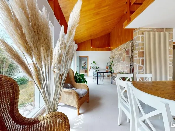Maison 7 pièces 187 m²