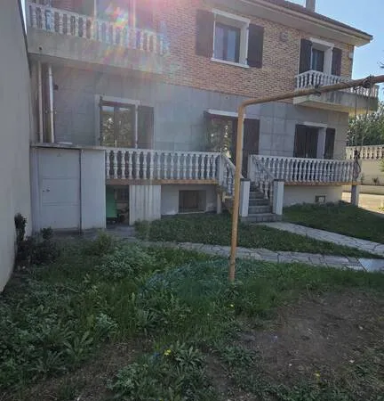 Studio 1 pièce 27 m²