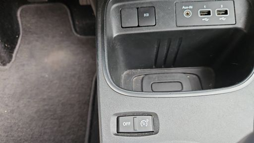Renault Twingo E-Tech 81 22 kWh - Equilibre – 2022 – 33959 km – Électrique – Boîte Automatique — photo 4