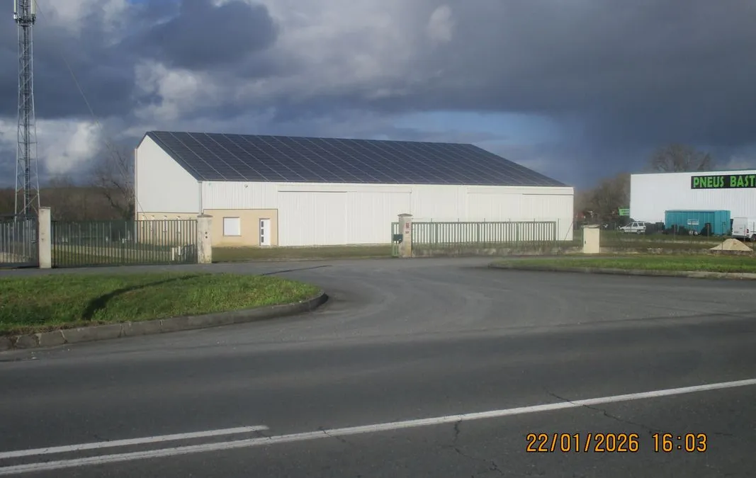 Photo 1