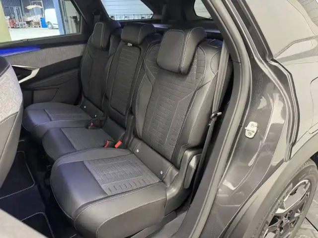 Peugeot 5008 plug-in hybrid 195 e-dcs7 — photo 122