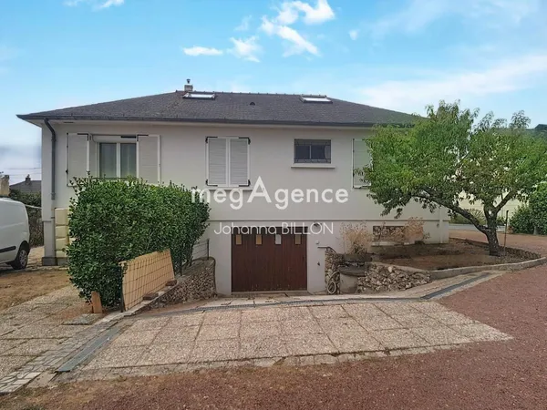 Maison familiale de 138 m² au calme, avec vie semi plain-pied et DPE !!