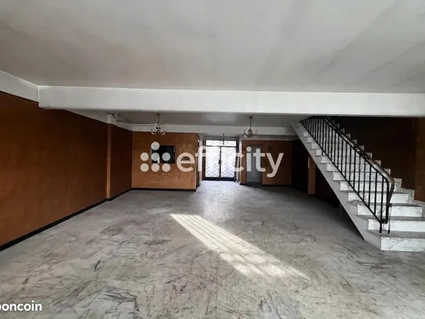 Immeuble de rapport 11 pièces 250 m²