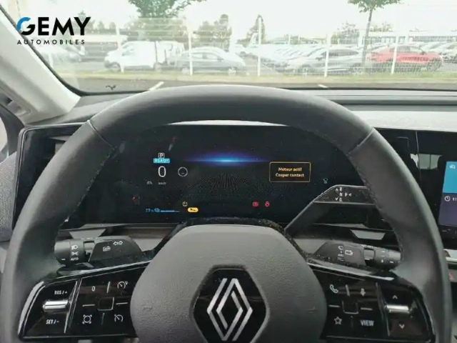 Renault Megane e-tech ev40 130ch standard charge — photo 14