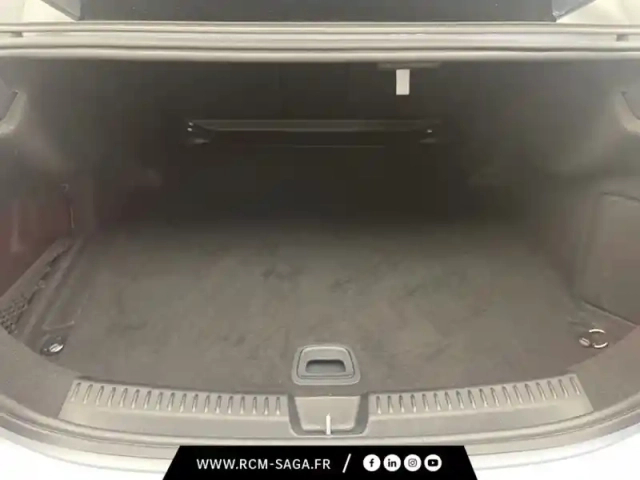 Mercedes Classe E berline 220 d amg line — photo 14