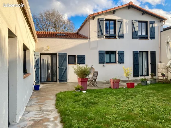 Maison 4 pièces 120 M2 avec Jardin et Garage