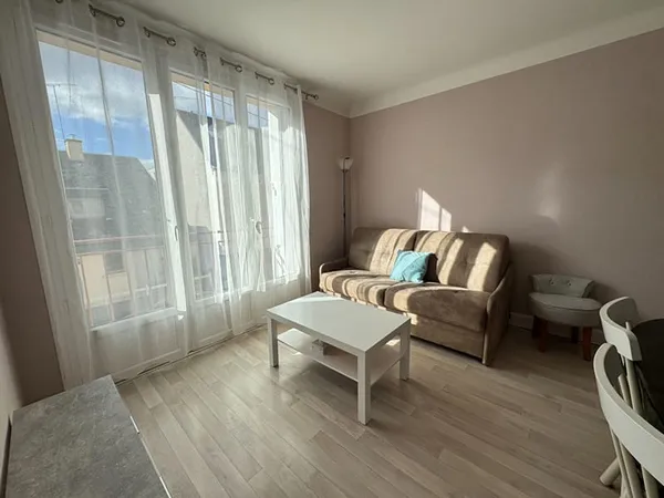 LOCATION T2 MEUBLE AVEC BALCON