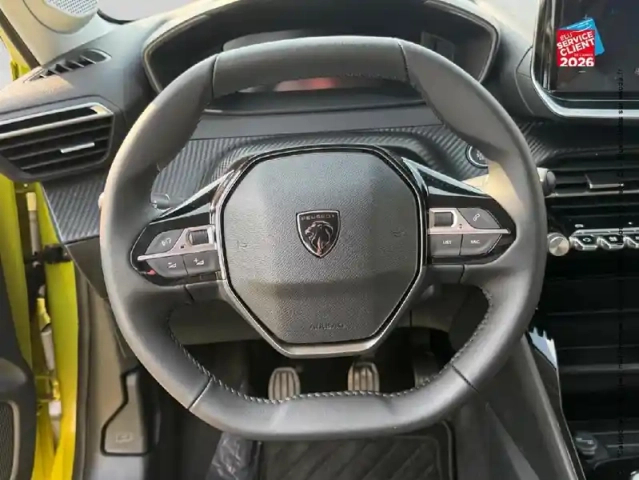 Peugeot 208 1.2 turbo 100ch allure — photo 12