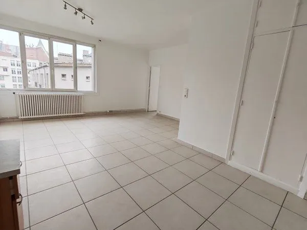 Appartement F2 coeur de ville Valenciennes