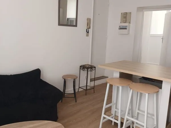 F1 Meublé vieille ville