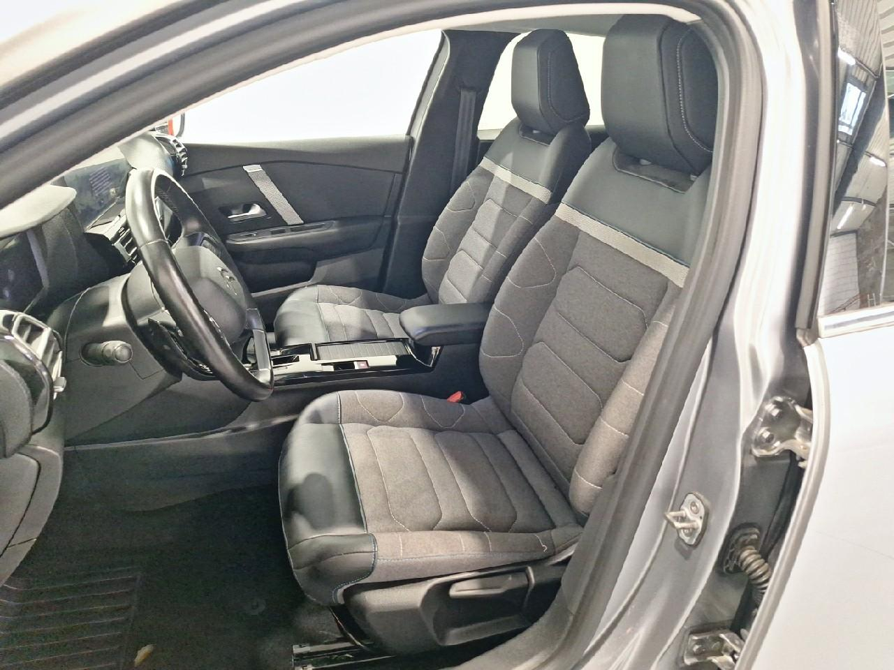 Citroën C4 puretech 130 s&s eat8 feel pack — photo 9