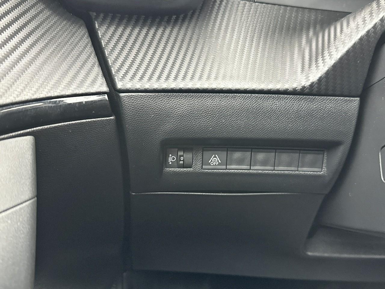 Peugeot 2008 bluehdi 130 s&s eat8 allure pack — photo 16