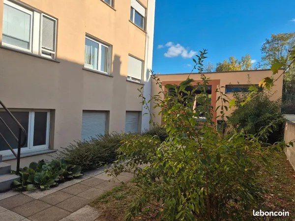 T3 à vendre à St-Louis près du lycée et de la frontière