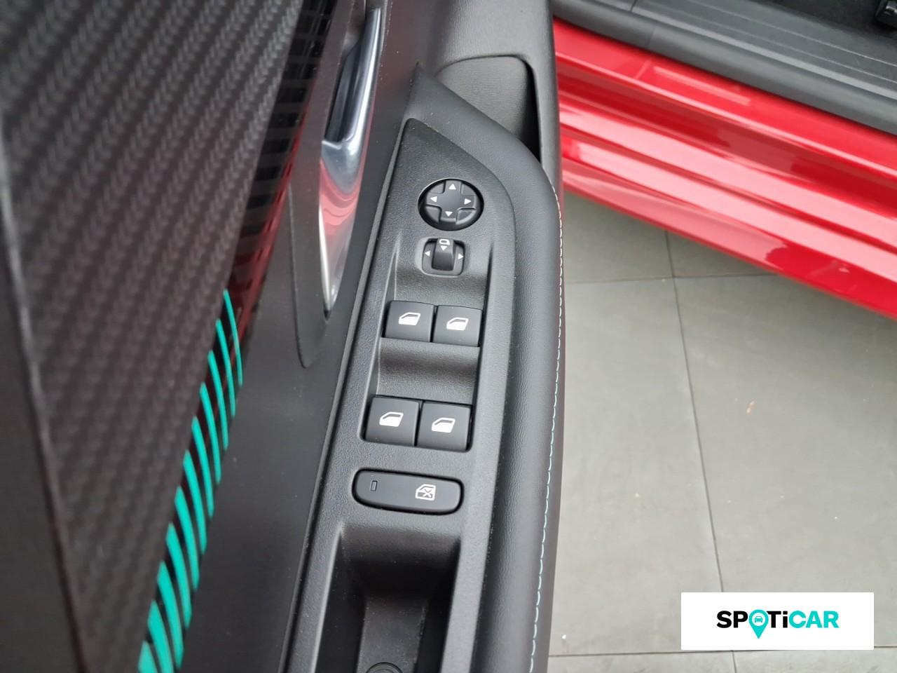 Peugeot 208 1.2 puretech 100ch s&s allure — photo 18