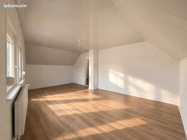 🏡 Superbe F3 de 80 m² entièrement rénové - Centre de Habsheim