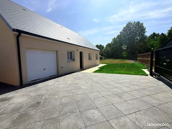 Maison neuve 2026 meublée - 4 chambres - Garage - Terrain clos 862 m² - Proche Zoo de Beauval