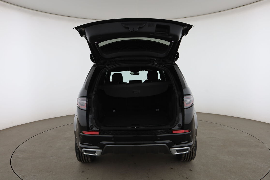 Land Rover Discovery Sport 2.0 D150 R-Dynamic SE AWD Auto — photo 15
