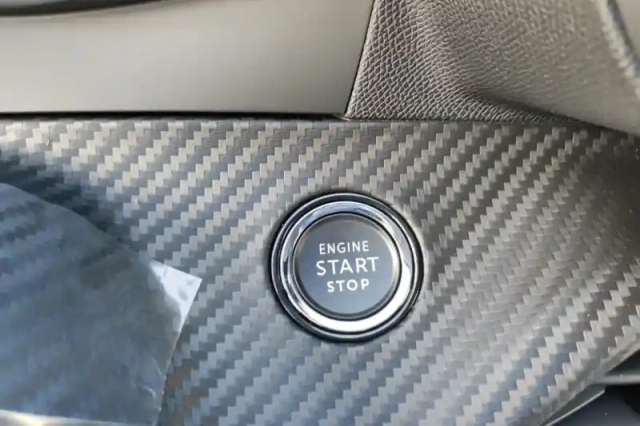 Peugeot 208 electrique 50 kwh 136ch — photo 70