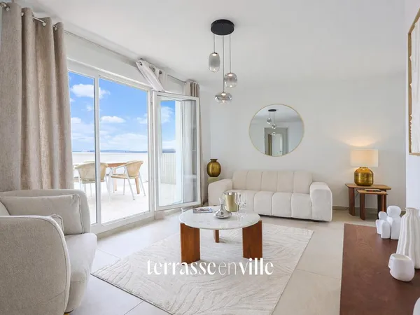 Vends duplex/triplex - 151 m² - 5 pièces, 4 chambres - Marseille 13012