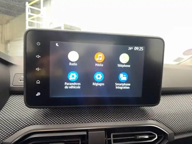 Dacia Sandero eco-g 100 - 22 — photo 36