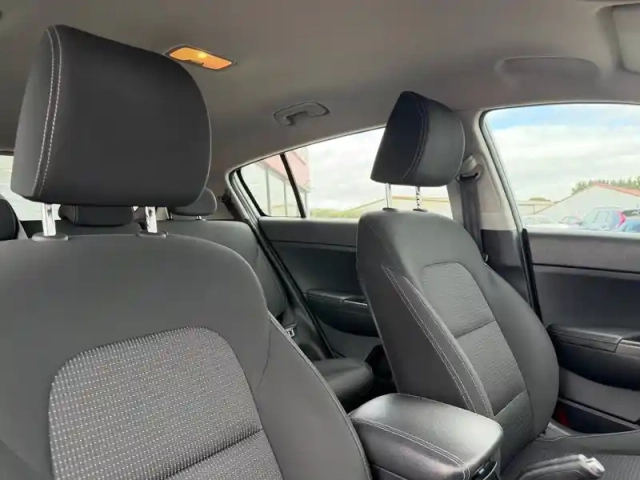 Kia Sportage 1.6 crdi 115ch isg active 4x2 — photo 11