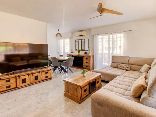 Val Fleuri, Cagnes-sur-Mer, 3 Pièces 77 m², parking