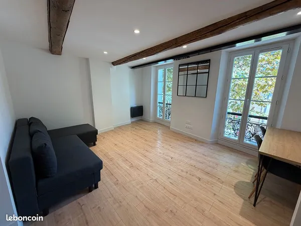 Studio 1 pièce 24 m²