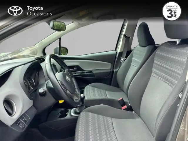 Toyota Yaris 69 vvt-i active 5p — photo 12