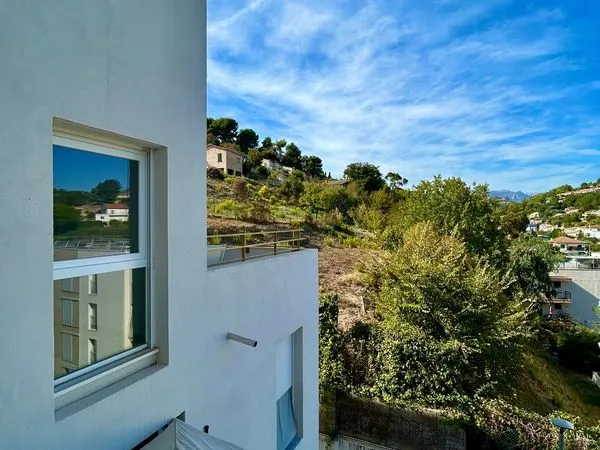 Appartement T2 49 m2 avec cave et parking
