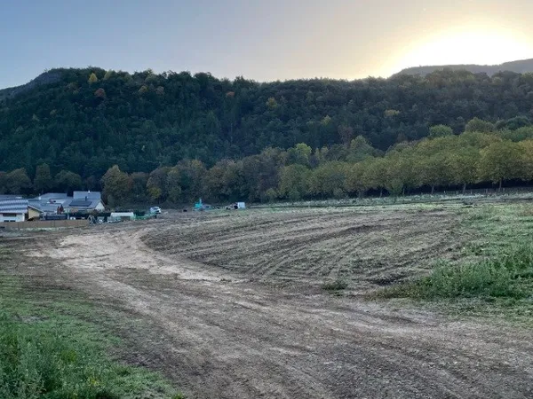 Terrain 853 m²