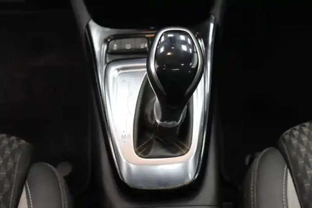 Opel Crossland X 1.2 turbo 110 ch bva6 — photo 31