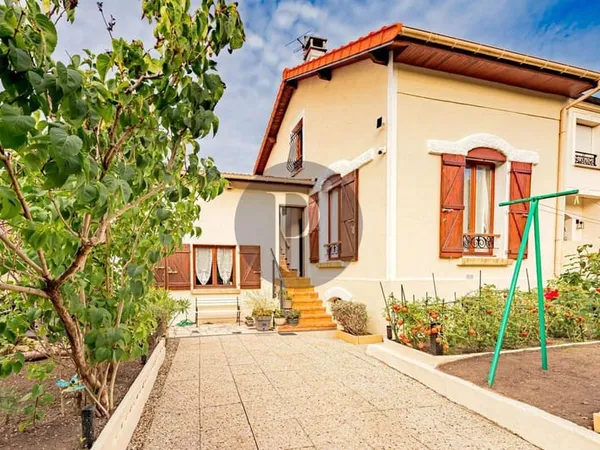 Maison 5 pièces 120 m²